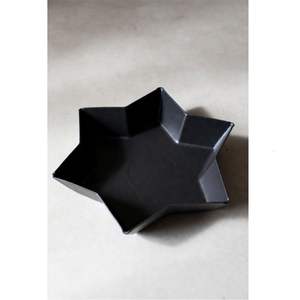 Plateau de service moderne en métal noir mat en forme de fleur, assiette décorative pour bibelots, organisateur de bijoux, plateau pour la maison, l'hôtel, vente en gros - Product Image 5