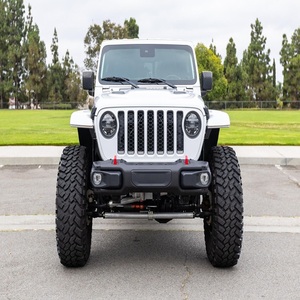 Camioneta Blanca 4x4 2020 en Perfecto Estado, Llantas de Aleación OEM, Otros Materiales, Aplicaciones DIY, Lujo Moderno - Product Image 1