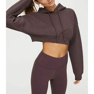 Customized Cropped Women Hooded Tracksuit Lightweight Casual Summer Wear High Street Two Piece Legging <b>Set</b> - Product Image 6