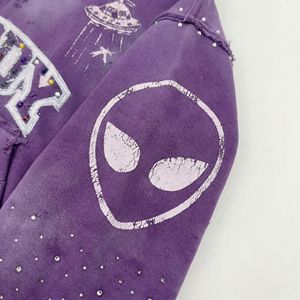 Sudadera con capucha morada desgastada al por mayor |   Sudadera con capucha vintage adornada con estampado de alienígena agrietado y pedrería |   Ropa Urbana OEM - Product Image 5