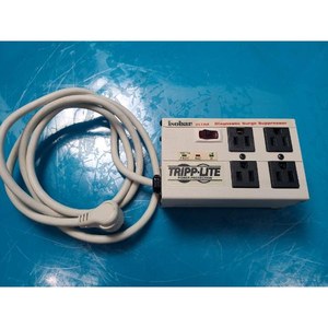 Tripp Lite ISOBAR 4 ULTRA IB4043 9129BSI Supresor de Sobretensiones, Regleta de Alimentación Usada Como Pieza de Repuesto para Equipos Legacy Semiconductor - Product Image 4