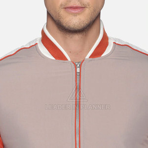 เสื้อแจ็คเก็ตบอมเบอร์ฤดูหนาวปี 2026 ผลิตจากโพลีเอสเตอร์ 100% สำหรับผู้ชาย สวมใส่สบายๆ ทรงโอเวอร์ไซส์ มีจำหน่ายแล้ว - Product Image 5