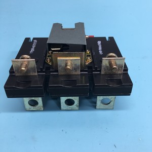 Disjoncteur à boîtier moulé SIEMENS FD63T125 I-T-E - Équipements et pièces semi-conductrices d'occasion fiables à l'échelle mondiale - Product Image 6