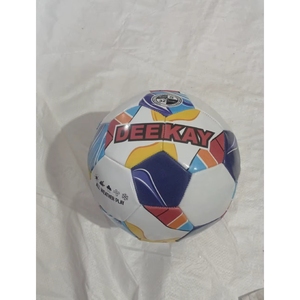 Balón de Fútbol de Cuero PU al por Mayor, 32 Paneles, Cuero PU Duradero y Suave, Cámara de Aire de Tela de Butilo, para Jugar en Campos Naturales y Artificiales - Product Image 2