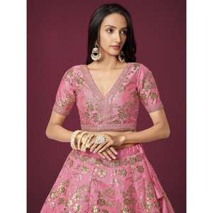 Atractiva ropa de recepción de seda flameada con lentejuelas rosas Lehenga Choli - Product Image 3