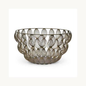 Corbeille à fruits en métal noir personnalisée, design fabuleux, corbeille décorative pour servir les fruits, pour table à manger et cuisine. - Product Image 6