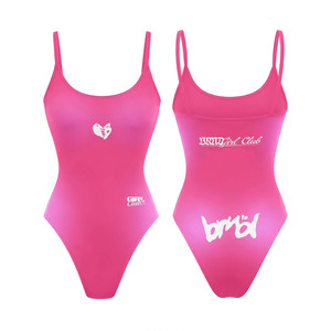 Traje de baño de poliéster y spandex premium de 220 GSM, negro con panel gráfico rojo, estampado por sublimación, logotipo personalizado, traje de baño para mujer - Product Image 2