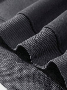 Sweat à capuche zippé gothique pour homme, imprimé branches noir et blanc, coupe oversize, manches classiques, en maille, idéal pour l'automne - Product Image 3
