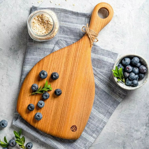 Planche à découper en bois recyclé avec bord rainuré en bois de manguier pour une préparation culinaire propre et élégante en cuisine - Product Image 2