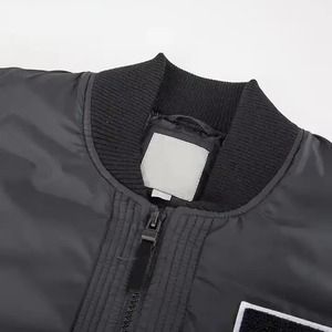 ผู้ผลิตเสื้อแจ็คเก็ตวาร์ซิตี้ผู้ชายขายส่ง รับสั่งทำโลโก้พิมพ์ลายเสื้อแจ็คเก็ตเลตเตอร์แมน สไตล์เสื้อแจ็คเก็ตเบสบอลแนวสตรีทแวร์ - Product Image 3