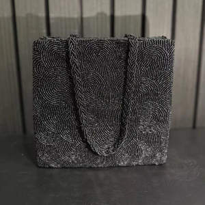 Bolso de Mano Casual Duradero con Asa de Cuentas Multicolor y Cristales de Lujo Hechos a Mano en India, Estilo Local - Product Image 2