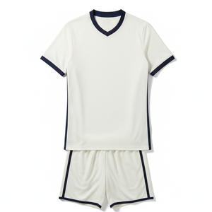 Tenues de football par sublimation de qualité supérieure, shorts personnalisés, tissu respirant en maille, anti-transpiration, ensembles de vêtements de sport pour équipes - Product Image 1