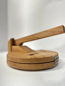 Presse à tortillas en bois naturel réutilisable ILAHI - Machine à tortillas en gros, compatible lave-vaisselle, écologique, pliable - Product Image 3