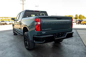 Chevrolet Silverado 1500 LT Trail Boss 4x4 Usada, Año 2025 - Product Image 2