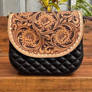 กระเป๋าสะพายคาดลำตัวหนังมีฝาปิดดีไซน์หรูหราสำหรับผู้หญิงกระเป๋าสะพายข้างหนังแท้ประดับเพชรตาข่าย - Product Image 2