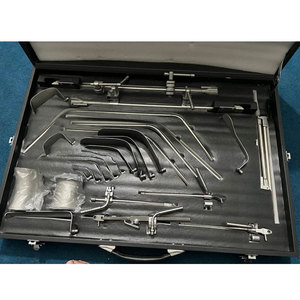 Ensemble de rétracteurs chirurgicaux Surginexa réutilisables de qualité supérieure pour la chirurgie orthopédique - Système de rétracteurs monté sur table en acier inoxydable - Product Image 2