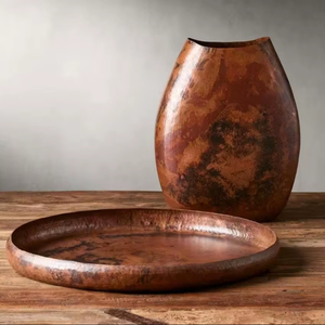 Plateau en cuivre robuste avec poignée, design équilibré, base plate, base antidérapante, revêtement protecteur - Product Image 1