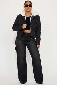 Chaqueta Acolchada Personalizada para Mujer, Resistente al Viento, con Cierre de Cremallera y Bolsillos Laterales, Abrigo Premium para Invierno, Venta al Por Mayor - Product Image 6