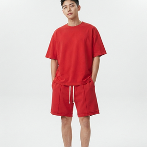 Ensemble de survêtement décontracté pour homme, deux pièces, respirant, couleur unie, T-shirt rouge à manches courtes et short, coupe ample, idéal pour l'été (OEM) - Product Image 1