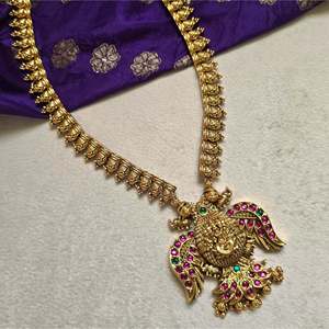 Bird Lakshmi Gold Lookalike Fashion Necklace Set - Product Image 4