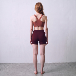 Soutien-gorge de sport pour femme, col carré, dos croisé, soutien moyen, coussinets fixes, soutien-gorge de yoga, Spandex Nylon, personnalisable OEM ODM, vêtements de sport - Product Image 3