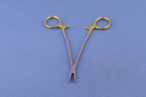 High Quality Sarot TC Needle Holder (17cm) <b>Tungsten</b> Carbide Surgical Instrument CE Certified for Hospital and Clinic Use - Product Image 2