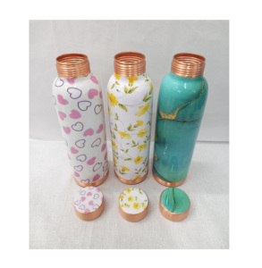 ขวดน้ำทองแดงพร้อมฝาปิดกันรั่วและประโยชน์อายุรเวทสำหรับบุคคลที่ใส่ใจสุขภาพล่าสุด - Product Image 3