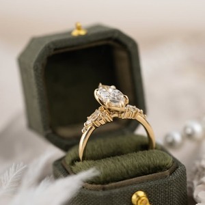 Anillo de Compromiso de Lujo con Diamante Cultivado en Laboratorio de Corte Marquesa de 2.00 Ct, D/VS1, Oro Amarillo de 10K, 14K, 18K, Certificado por IGI, Anillo de Novia Vintage - Product Image 3