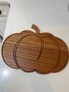 Wooden Pumpkin <b>Shaped</b> Chopping Board With Anti Slip Feature Kitchen Cutting <b>Block</b> Round Design Dark Brown Wood Material - Product Image 6