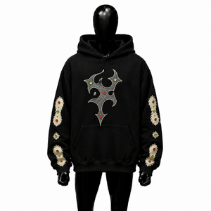 Sudadera con Capucha Negra Oversize Estilo Gótico con Diseño de Cruz de Pedrería y Mangas Tachonadas, Sudadera con Capucha Unisex de Moda Urbana - Product Image 1