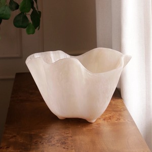 Cubo de hielo de resina blanco de diseño moderno, enfriador de vino de lujo para fiestas, restaurantes, bodas y hoteles. - Product Image 3