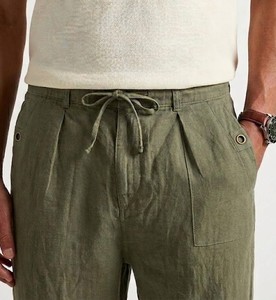Pantalon décontracté pour homme en coton léger, vert olive, avec cordon de serrage à la taille, style été, devant plat - Product Image 2