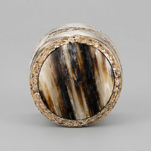 Vaso de cuerno de búfalo ecológico hecho a mano |   Talla artesanal de asta de ciervo con escena forestal, motivo de ciervo grabado naturalmente, REHMAN CRAFT - Product Image 4