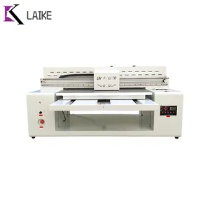 เครื่องพิมพ์บัตรพลาสติก UV 90*60ซม. สำหรับแผ่นโลหะกระจกอะคริลิค PVC ไม้ความสูงสูงสุด25ซม. ใช้งานได้จริง
