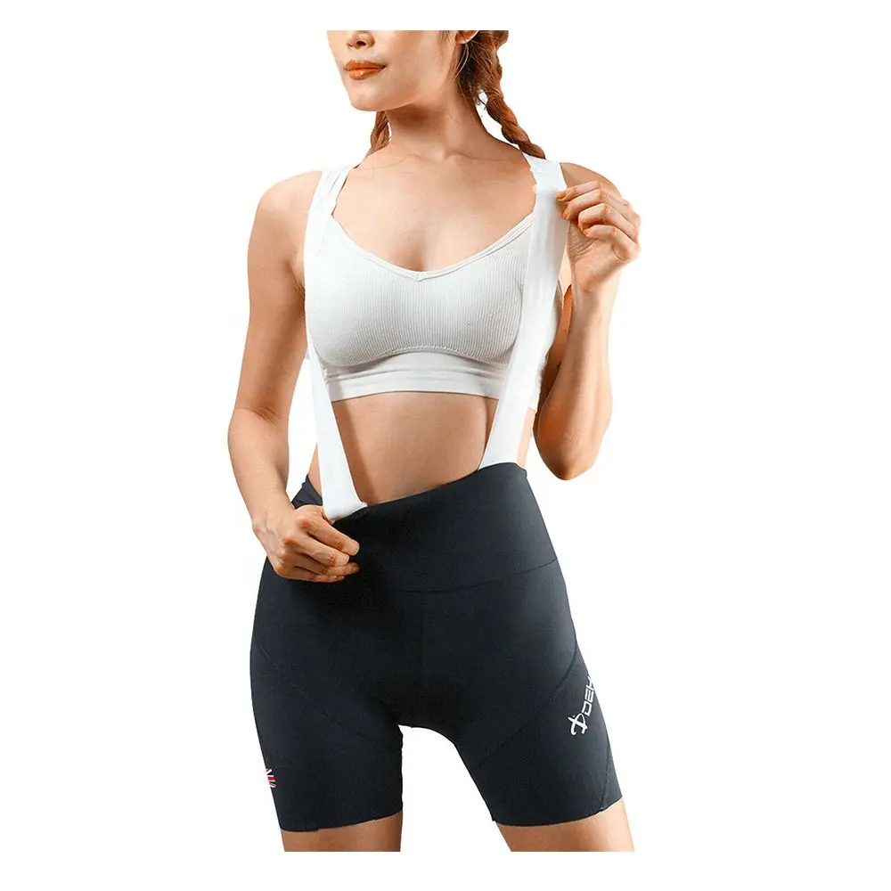 Best women's cycling bib shorts Comfortable women tried and tested padded tights for long distance