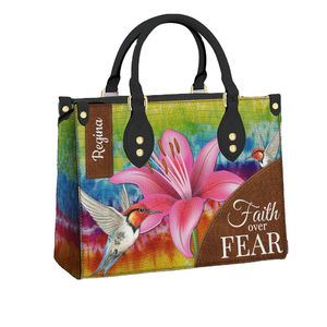 Sac à main en cuir pour femme avec motif Colibri 'Faith Over Fear', sac bandoulière de luxe, dropshipping et impression à la demande - Product Image 1