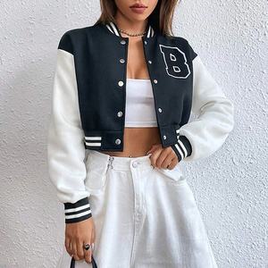 Veste d'université Letterman Jacket veste universitaire avec logos personnalisés et patchs en chenille à la vente en gros pour les femmes - Product Image 3