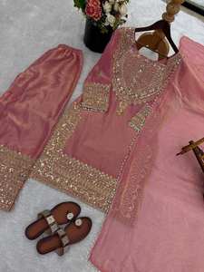 Traje Anarkali Tradicional con Bordado Intrincado, Seda Romana Sin Arrugas para Bodas, Diwali y Fiestas - Product Image 3