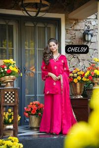 ชุดเชลซี่ซีรีส์สำหรับผู้หญิง ผ้าไหมเฟรนดี้แท้ ชุดชาราร่า พร้อมงานปักลายซีเควนซ์ประณีต และผ้าคลุมไหล่ผ้าไหมเฟรนดี้เข้าชุด - Product Image 2