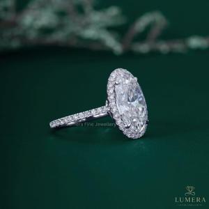 Bague de fiançailles personnalisée en moissanite taille ovale avec halo en or 9K 10K 14K 18K certifiée IGI pour femme - Product Image 3