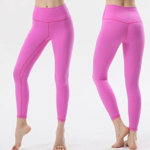 Shorts sans couture taille mi-haute GAF pour femme, shorts de yoga froncés aux fesses, shorts d'entraînement avec logo personnalisé, ensemble soutien-gorge et short, séchage rapide et simple - Product Image 4