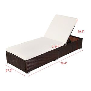 Chaise longue de piscine en rotin marron pour l'extérieur, idéale pour se prélasser au soleil - Product Image 4