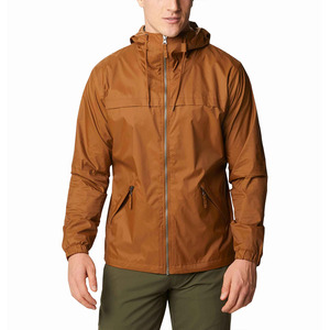 Veste Softshell Imperméable et Coupe-Vent à Capuche pour Homme, Idéale pour la Randonnée en Hiver – Vente en Gros OEM Personnalisée - Product Image 1