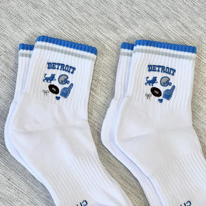 Calcetines Antideslizantes ODM para Pilates, Barre, Yoga y Uso Diario en Interiores - Longitud Media, Hechos en Vietnam - Product Image 1