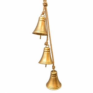 Ensemble de décoration Regal Gold Star Spire avec cinq sculptures graduées et finition texturée artisanale pour les intérieurs de luxe - Product Image 5