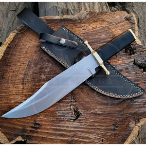 Cuchillo Bowie Artesanal para Caza con Guardacuchillo de Latón y Mango de Madera – Hoja Pulida para Uso en Exteriores - Product Image 6