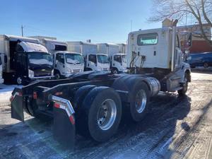 Camion tracteur diesel à couple élevé 6x4 pour la logistique commerciale intensives et le transport routier mondial de marchandises lourdes - Product Image 2