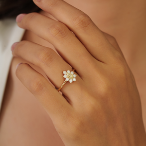 Anillo de Diamantes Reales en Oro Amarillo Real K14, Diseño Lujoso y Elegante, Apilable, para Propuesta de Matrimonio, Joyería OEM ODM - Product Image 2