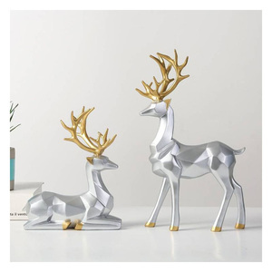 Ornement de Noël en aluminium de luxe contemporain en forme de cerf - Couleur personnalisable, réutilisable, décoration pour la maison - Product Image 4