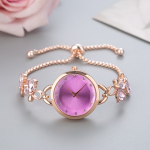 NW1464 Nuevo Reloj de Pulsera Simple con Diseño de Mariposa para Mujer - Product Image 2